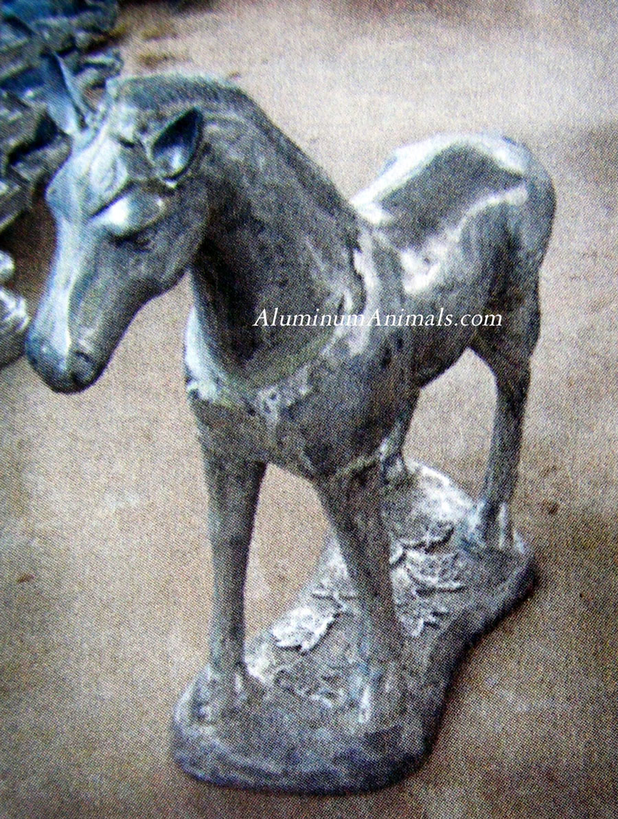 aluminum horse statue