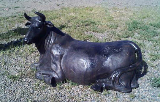 garden bull sculptures