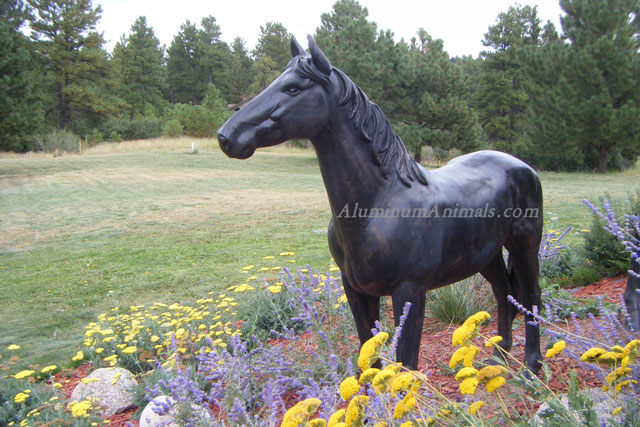 aluminum horse statue